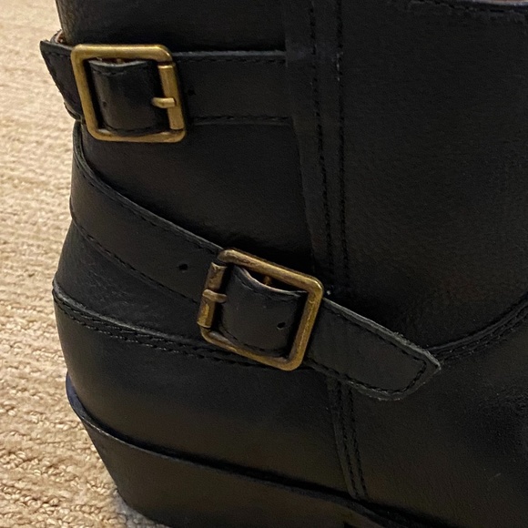 Lucky Brand Women's Caelyn Motorcycle Boot - Picture 9 of 14